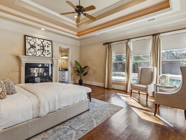 6416  Dykes Way , Dallas Texas 75230