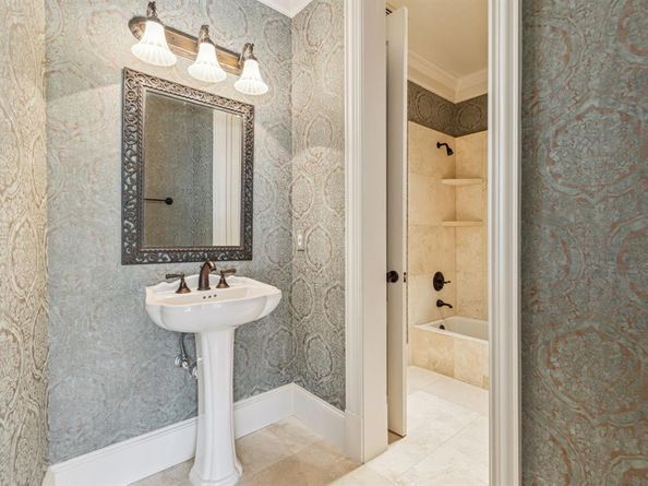 6416  Dykes Way , Dallas Texas 75230