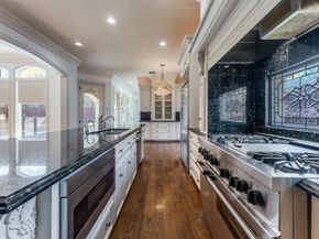 6416  Dykes Way , Dallas Texas 75230