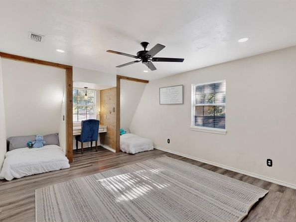 1815  Wellington Court , Arlington Texas 76013