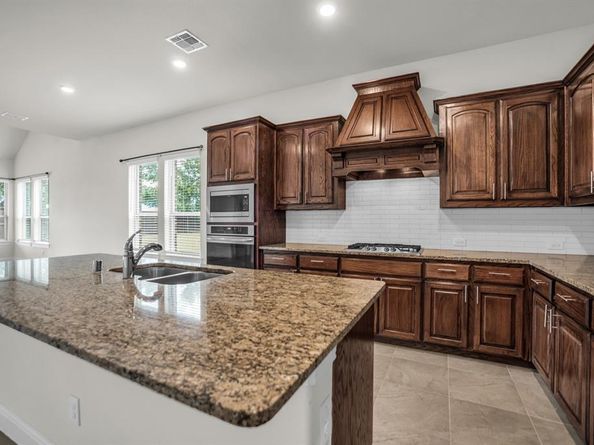 821  Beeville Court , McKinney Texas 75071