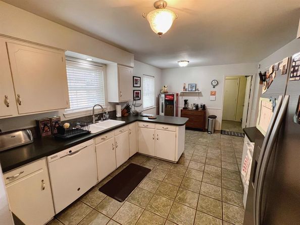 826  Sylvania Drive , Dallas Texas 75218