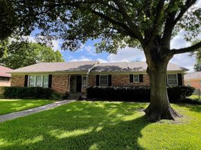 826  Sylvania Drive , Dallas Texas 75218