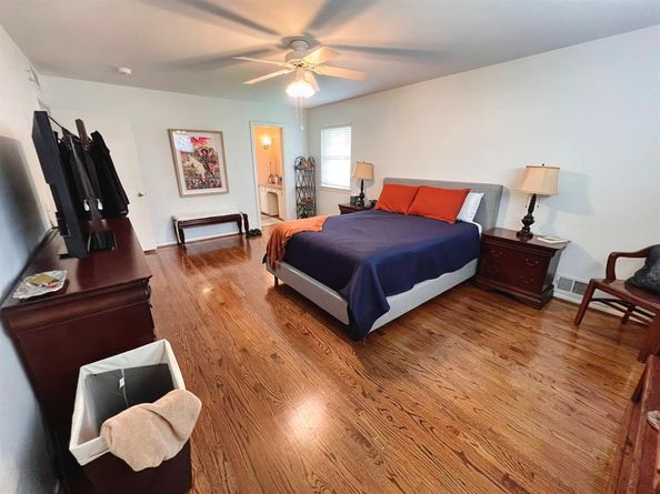 826  Sylvania Drive , Dallas Texas 75218