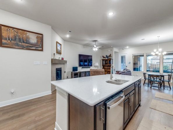 4805  Blackhawk Green Court , Arlington Texas 76005