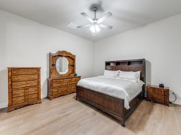 4805  Blackhawk Green Court , Arlington Texas 76005