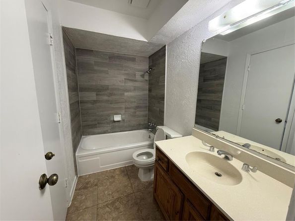 1109  Alexandria Avenue , Garland Texas 75040