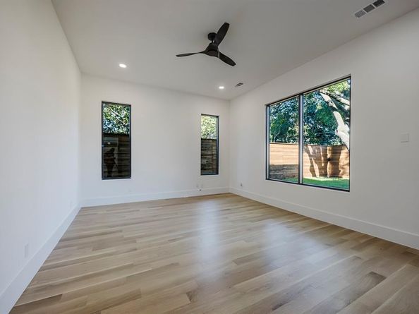 5723  Meletio Lane , Dallas Texas 75230