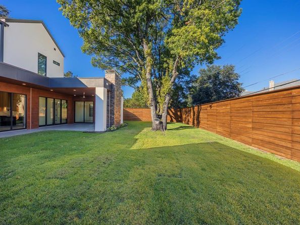 5723  Meletio Lane , Dallas Texas 75230