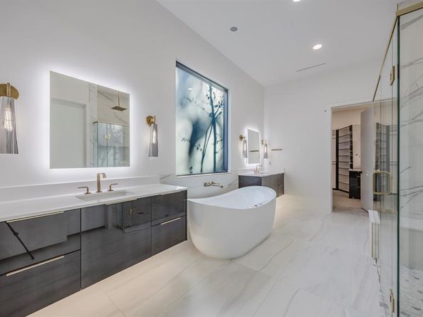 5723  Meletio Lane , Dallas Texas 75230