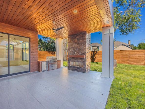 5723  Meletio Lane , Dallas Texas 75230