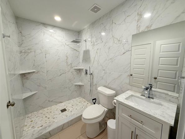 5227  Saint Charles Avenue , Dallas Texas 75223