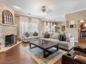 708  Canyon Creek Trail , Fort Worth Texas 76112