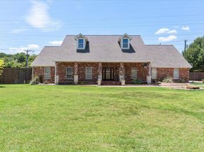 708  Canyon Creek Trail , Fort Worth Texas 76112