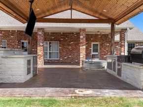 708  Canyon Creek Trail , Fort Worth Texas 76112