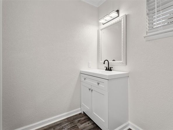 2548  Matland Drive , Dallas Texas 75237