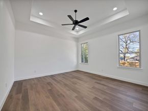 1023 E Allen Avenue , Fort Worth Texas 76104