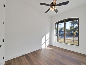 1023 E Allen Avenue , Fort Worth Texas 76104