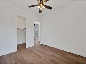 1023 E Allen Avenue , Fort Worth Texas 76104