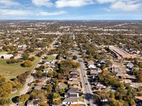 1023 E Allen Avenue , Fort Worth Texas 76104