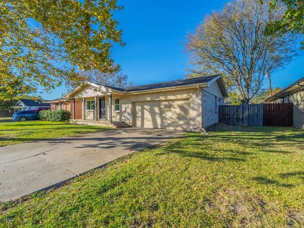 304 E Hazelwood Street , Princeton Texas 75407