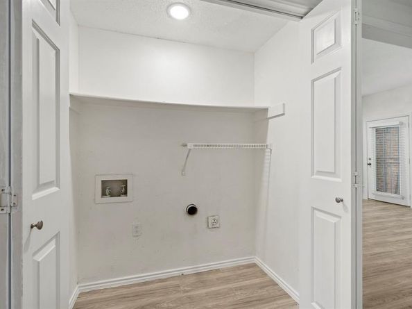 9601  Forest Lane  1311, Dallas Texas 75243