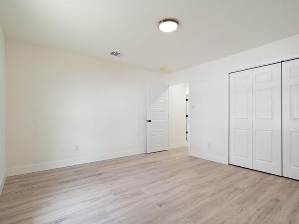 6625  Bridges  , Richland Hills Texas 76118