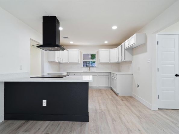 6625  Bridges  , Richland Hills Texas 76118