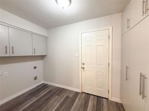 1912 E Branch Hollow Drive , Carrollton Texas 75007