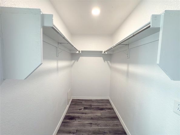 1912 E Branch Hollow Drive , Carrollton Texas 75007