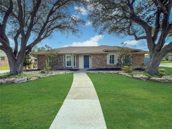 1912 E Branch Hollow Drive 