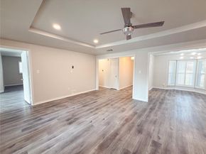 1912 E Branch Hollow Drive , Carrollton Texas 75007