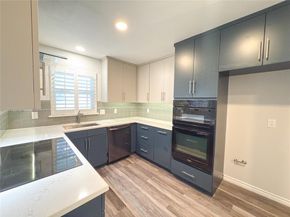 1912 E Branch Hollow Drive , Carrollton Texas 75007