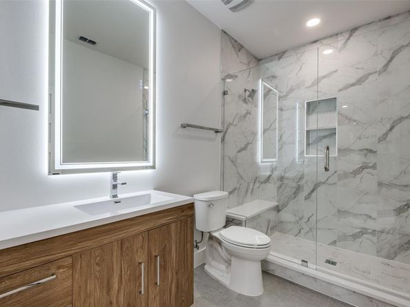 1018  Grandview Avenue , Dallas Texas 75223