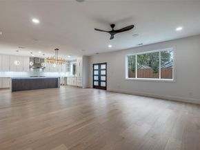 1018  Grandview Avenue , Dallas Texas 75223