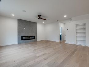 1018  Grandview Avenue , Dallas Texas 75223