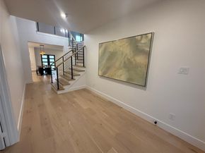 1018  Grandview Avenue , Dallas Texas 75223