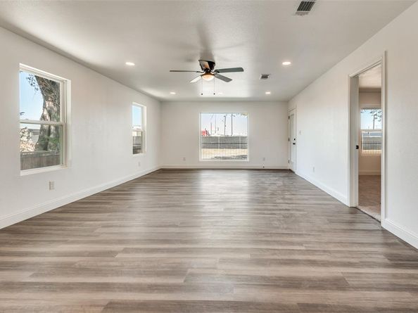 5728  Wilkes Drive , Fort Worth Texas 76119