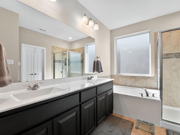 5212  Sugarcane Lane , Fort Worth Texas 76179