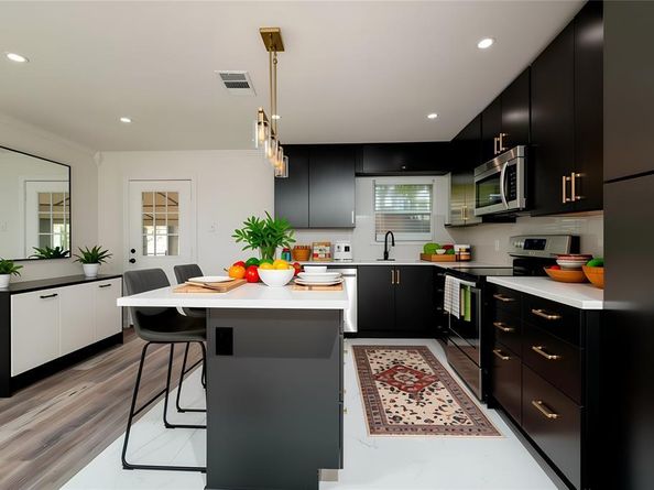 345  Claudia Street , Arlington Texas 76010