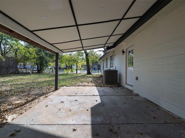 345  Claudia Street , Arlington Texas 76010