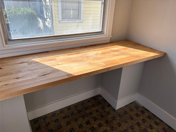 915  Hartsdale Drive , Dallas Texas 75211