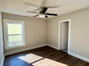 915  Hartsdale Drive , Dallas Texas 75211