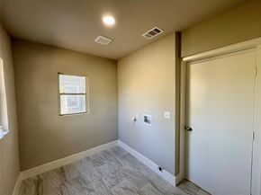 915  Hartsdale Drive , Dallas Texas 75211