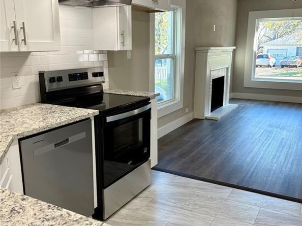 915  Hartsdale Drive , Dallas Texas 75211