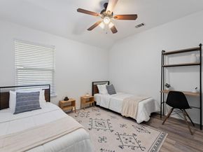 1024  Shortleaf Pine Drive , Arlington Texas 76012