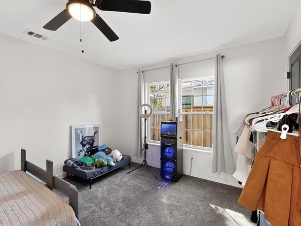 912 S Brighton Avenue , Dallas Texas 75208