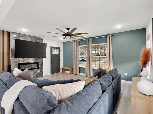 912 S Brighton Avenue , Dallas Texas 75208