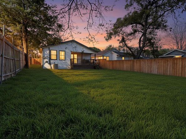 912 S Brighton Avenue , Dallas Texas 75208