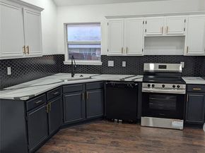 1310  Rosewood Lane , Lancaster Texas 75146